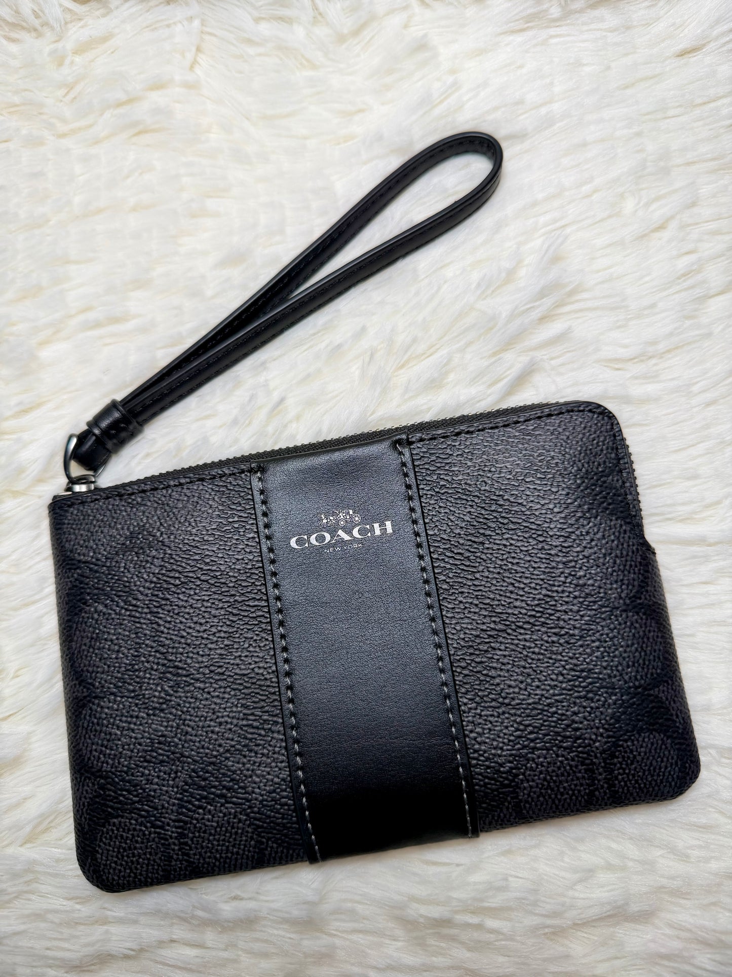 Muñequera Coach Estilo Clásico