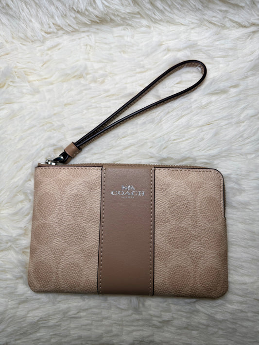 Muñequera Coach Estilo Clásico